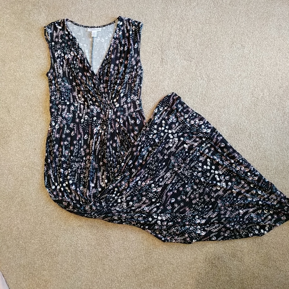 Jersey knit maternity maxi dress.